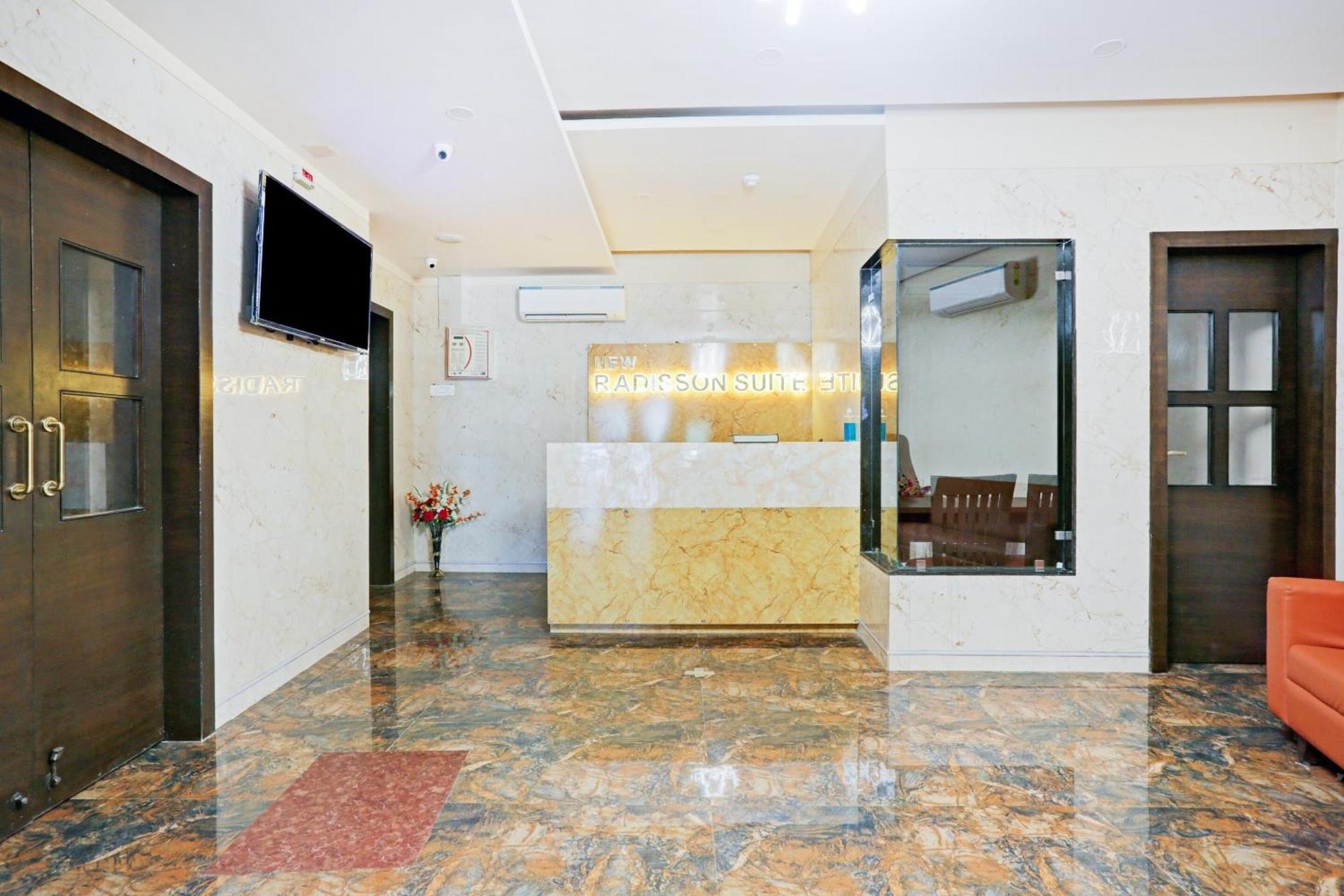 Capital O 80951 Hotel Vertigo Suite مومباي المظهر الخارجي الصورة